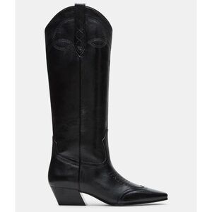 Steve Madden //  Dollie Boot